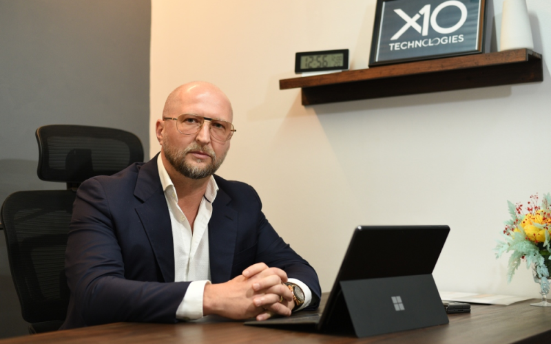 Oleg Ivanov X10 Manila